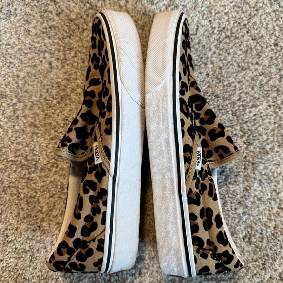 Vans textured Leopard Print Slip Ons 8.5 - Picture 6 of 15